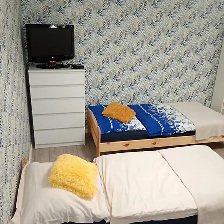 Tanie Pod Hotrensjami - 2 Do Wynajecia Apartamento Jeldzino