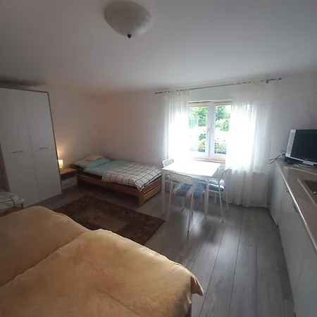 Tanie Pod Hotrensjami - 2 Do Wynajecia Apartamento *