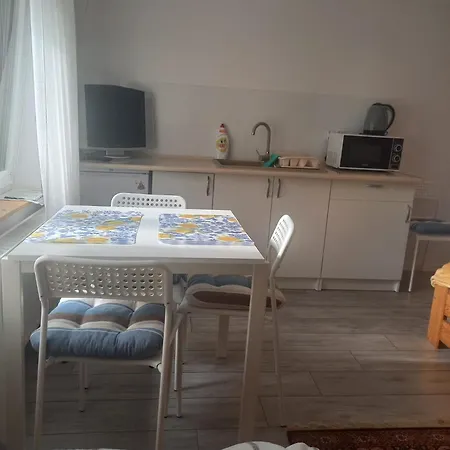 Tanie Pod Hotrensjami - 2 Do Wynajecia Apartamento Jeldzino