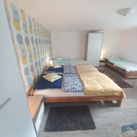 Tanie Pod Hotrensjami - 2 Do Wynajecia
